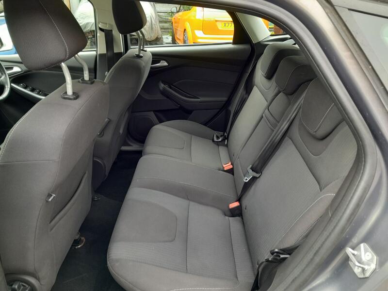 FORD FOCUS