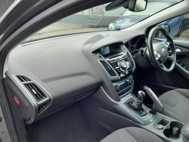 FORD FOCUS