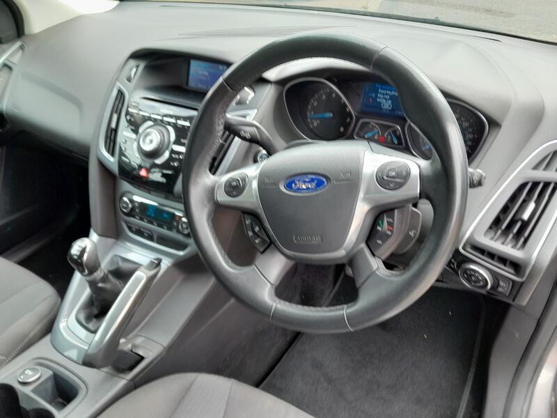 FORD FOCUS