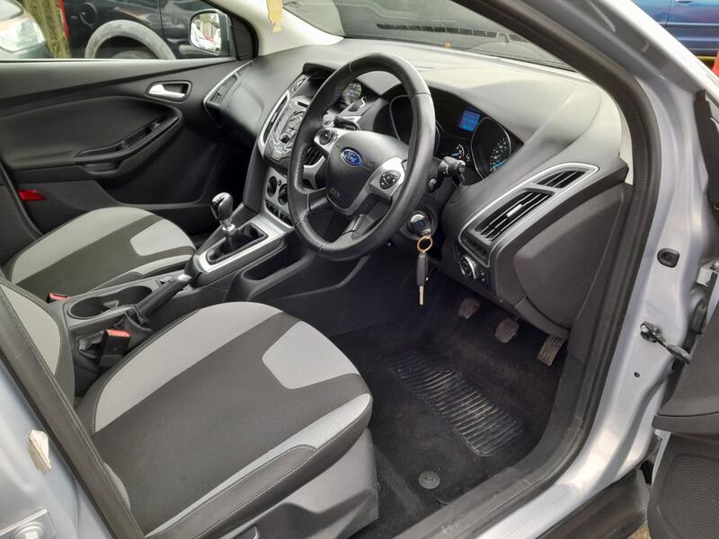 FORD FOCUS