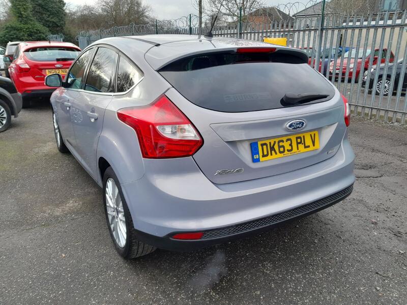 FORD FOCUS