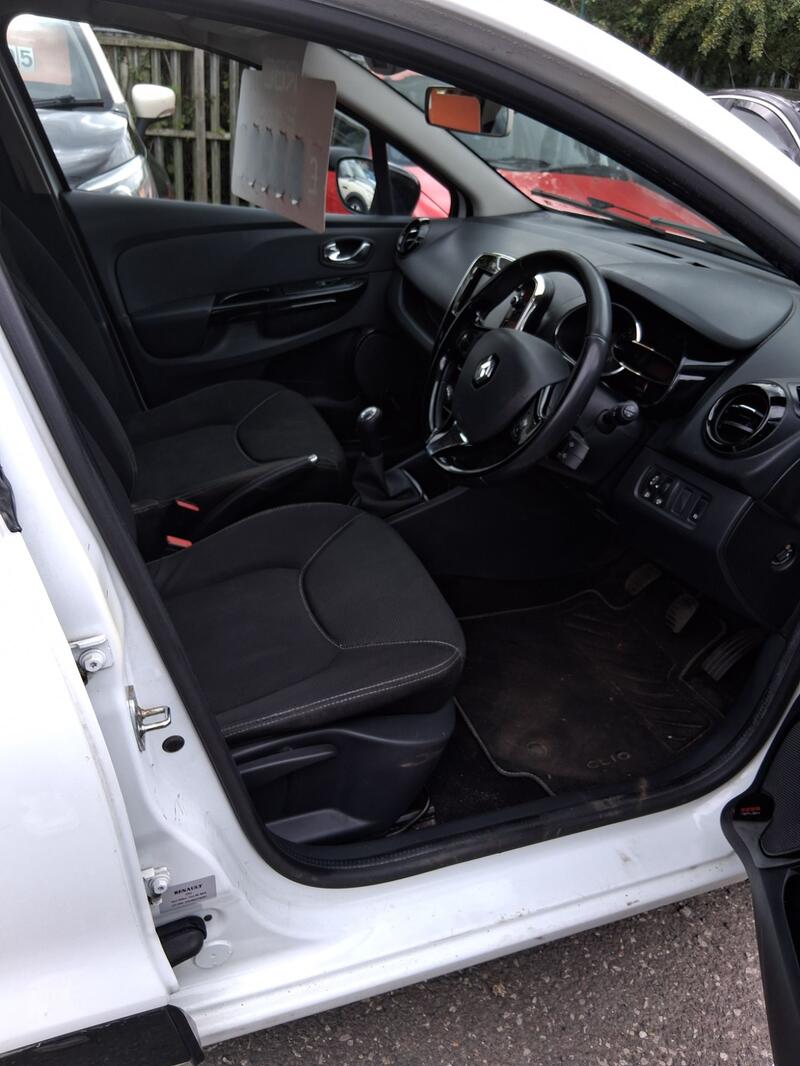 RENAULT CLIO