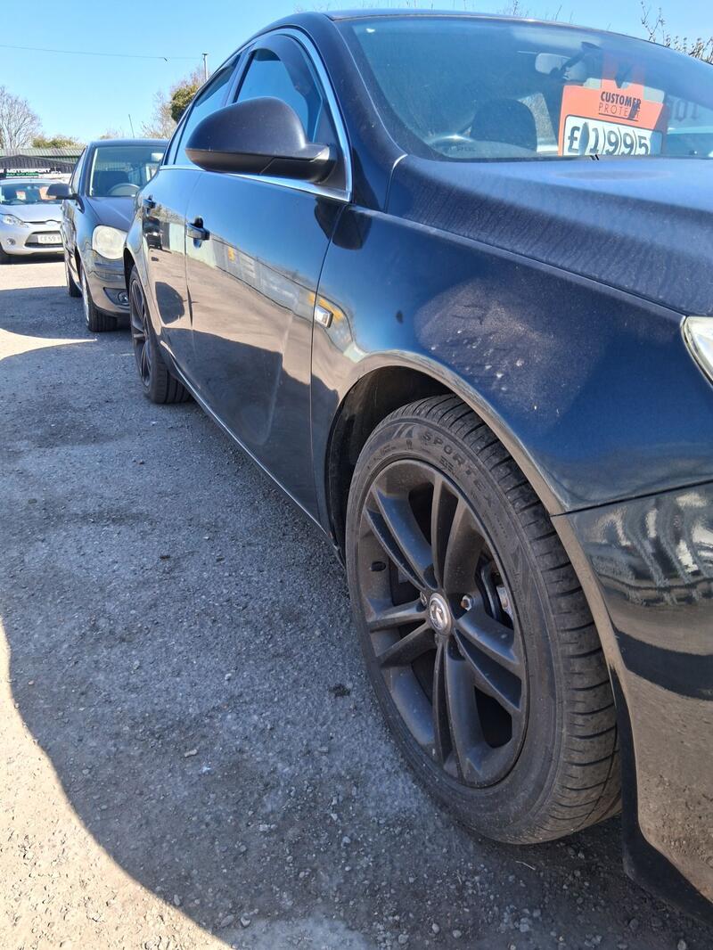 VAUXHALL INSIGNIA