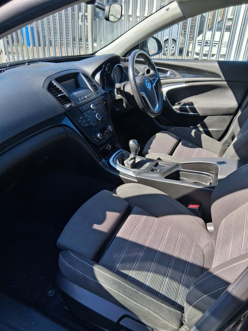 VAUXHALL INSIGNIA